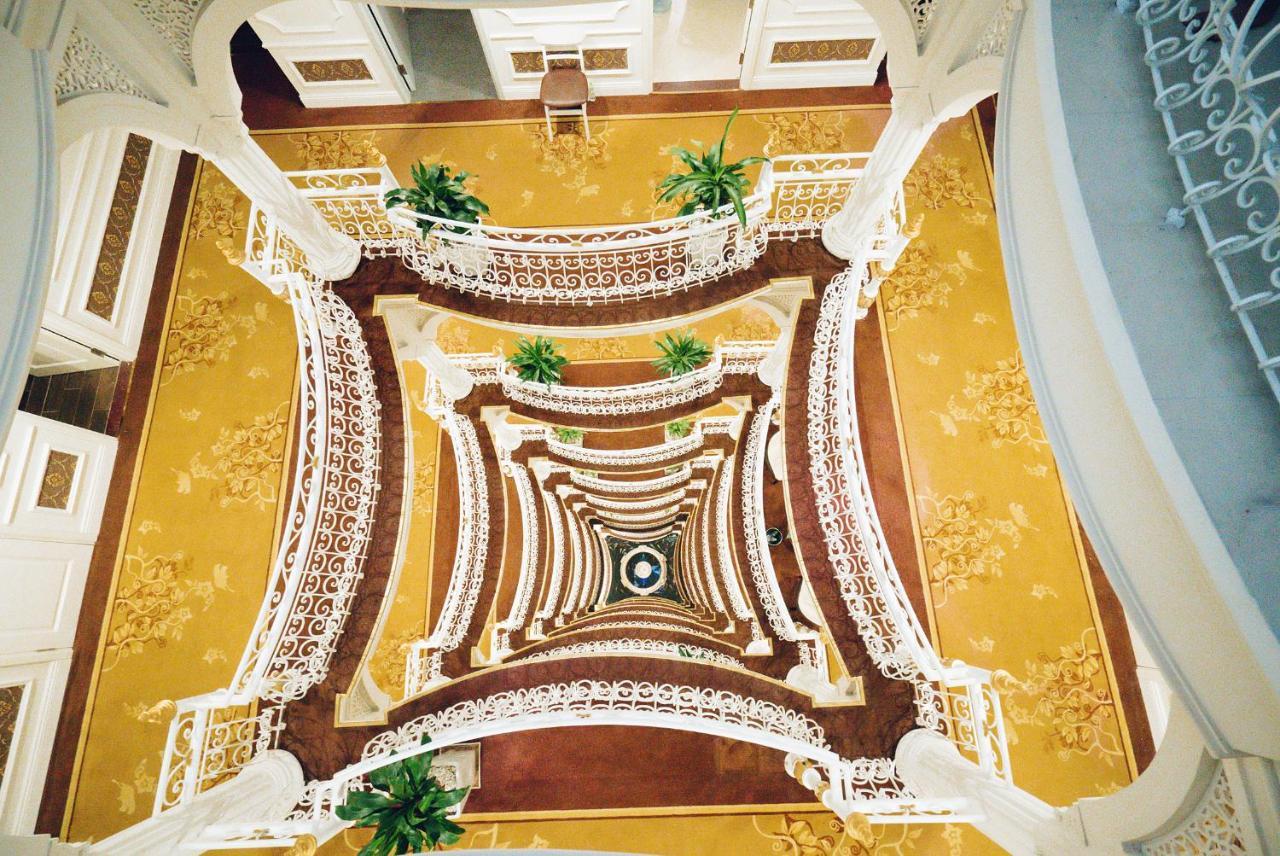 Manh Quan Luxury Hotel Vinh Yen Exterior photo